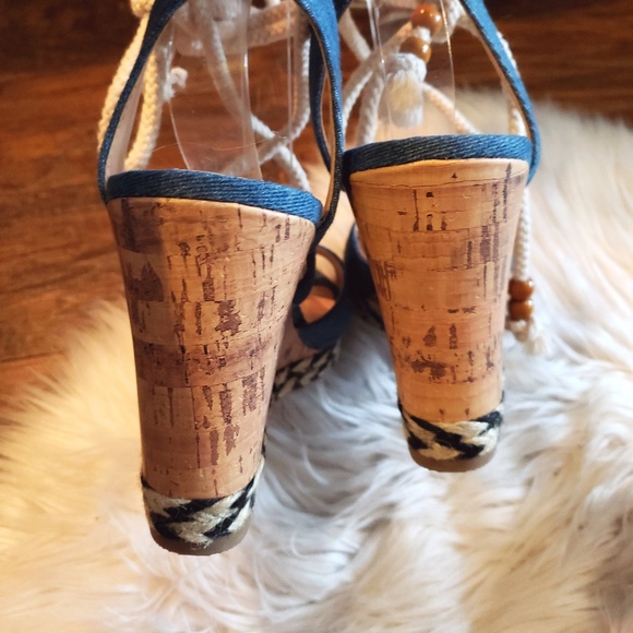 Mix No. 6 Venesa Wedge Sandal - Picture 6 of 8